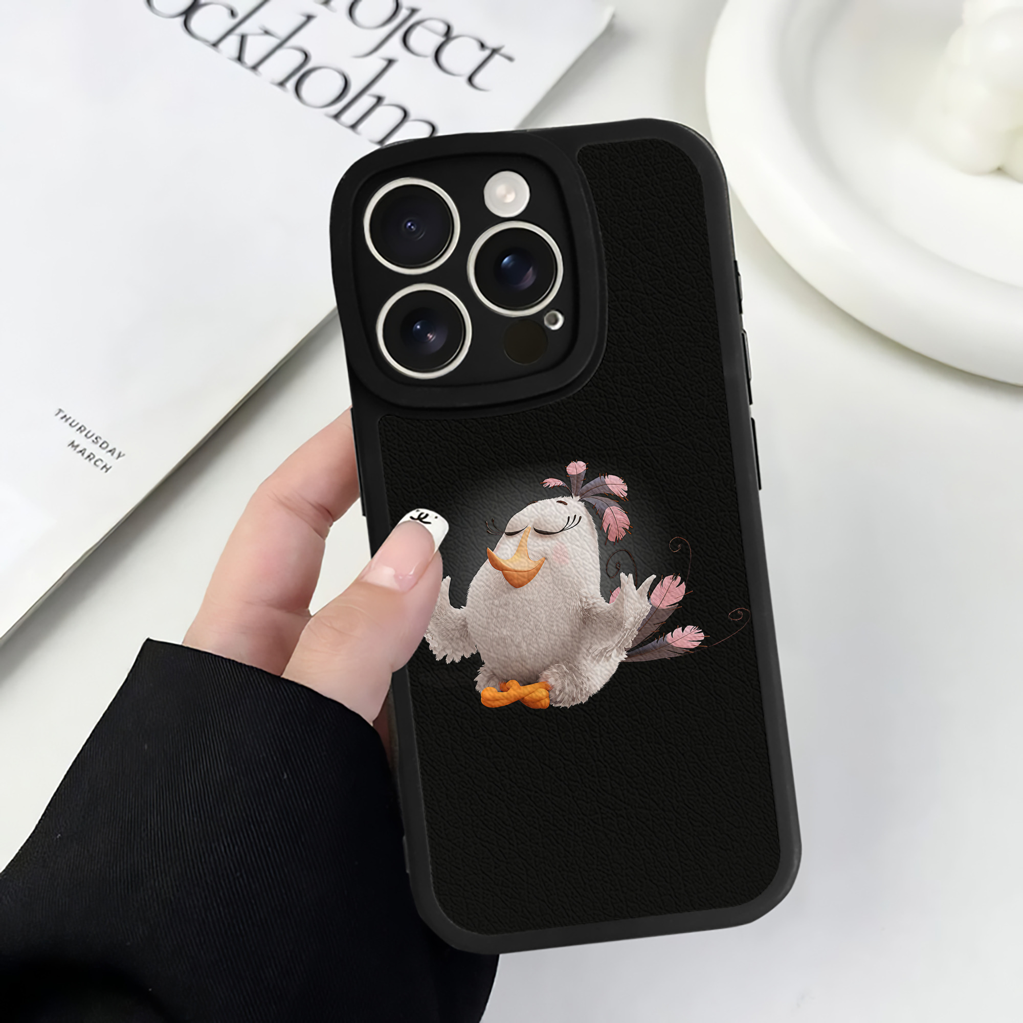 （画像用） Angry Birds アングリーバード 【iPhone 16シリーズ対応】シリコンスマホケース（レザー調） 材質：シリコン